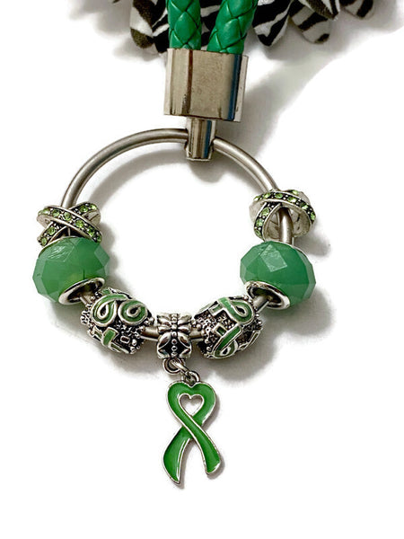 1Pc Green Awareness Bead Dangle Keychain Ring - Lyme Disease Liver Cancer Kidney Disease Cerebral Palsy Bipolar Depression Awareness