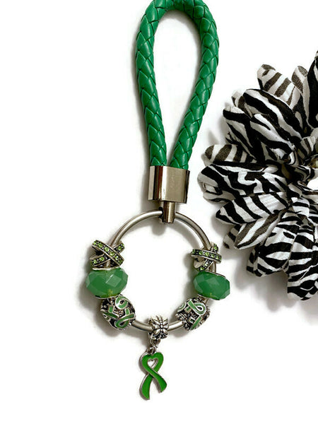 1Pc Green Awareness Bead Dangle Keychain Ring - Lyme Disease Liver Cancer Kidney Disease Cerebral Palsy Bipolar Depression Awareness